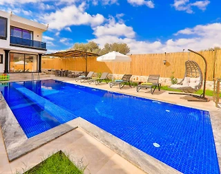 Kaş Gelemiş'te Çekirdek Ailelere Uygun, Özel Havuzlu, Jakuzili Villa - 5