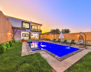 Kaş Gelemiş'te Çekirdek Ailelere Uygun, Özel Havuzlu, Jakuzili Villa - 1