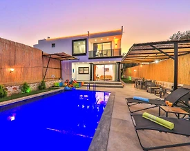 Kaş Gelemiş'te Çekirdek Ailelere Uygun, Özel Havuzlu, Jakuzili Villa - 2