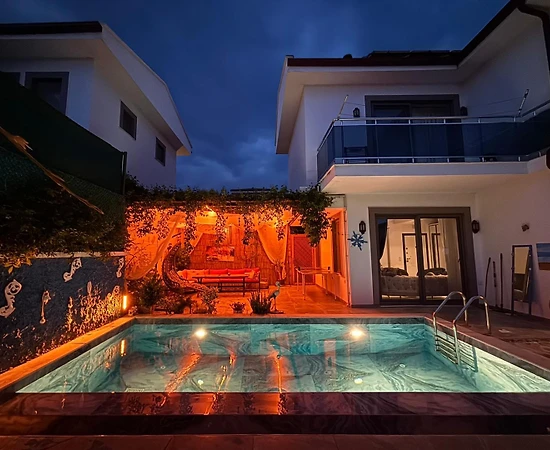 Kaş Ağullu'da Yemyeşil Doğada, Özel Havuzlu, Lüks Kiralık Villa - 1