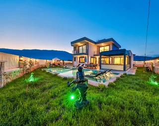 Kaş Andifli'de Elverişli Konumda, Özel Havuzlu, Konforlu Villa - 4