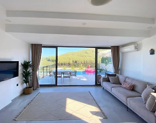 Kaş Çukurbağ'da Doğa Manzaralı, Özel Havuzlu, Şık Villa - 3