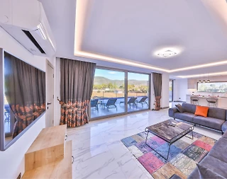 Kaş Uğrar'da Geniş Ailelere Uygun, Özel Havuzlu, Geniş Villa - 5