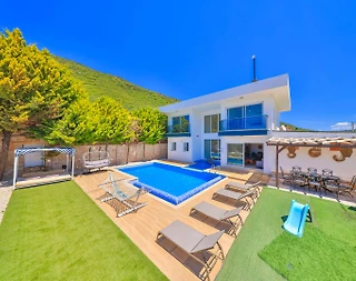 Antalya Kaş'da Doğa Manzaralı, Özel Havuzlu, Lüks Villa - 1