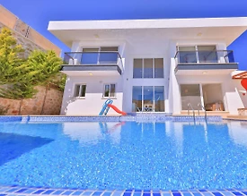 Antalya Kaş'da Doğa Manzaralı, Özel Havuzlu, Lüks Villa - 3