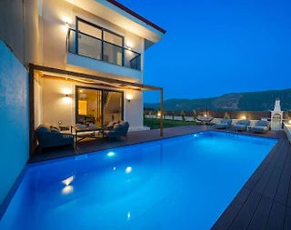 Kaş Kasaba'da Çekirdek Ailelere Uygun, Özel Havuzlu, Kiralık Villa - 1