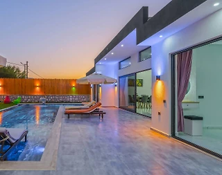 Kaş Sarıbelen'de Doğa Manzaralı, Özel Havuzlu, Bahçeli Kiralık Villa - 5