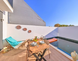 Kaş Andifli'de Muhteşem Manzaralı, Özel Havuzlu, Konforlu Villa - 3