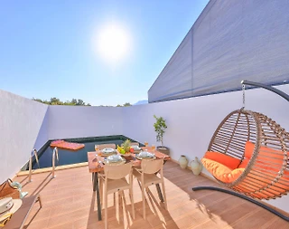 Kaş Andifli'de Muhteşem Manzaralı, Özel Havuzlu, Konforlu Villa - 4