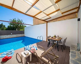 Kaş Kasaba'da Minimalist Tasarımlı, Özel Havuzlu, Balayı Villası - 2