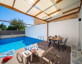 Kaş Kasaba'da Minimalist Tasarımlı, Özel Havuzlu, Balayı Villası - 2