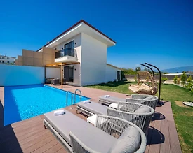 Kaş Kasaba'da Sessiz Konumda, Özel Havuzlu, 2+1 Villa - 2