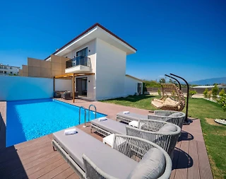 Kaş Kasaba'da Sessiz Konumda, Özel Havuzlu, 2+1 Villa - 2