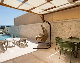 Kaş Kasaba'da Sessiz Konumda, Özel Havuzlu, Kiralık Villa - 2