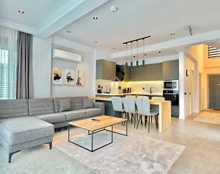 Kemer Çamyuva'da Elverişli Konumda, Özel Havuzlu, Modern Villa - 4