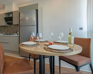 Antalya Kemerağzı'nda Nezih Konumda, Ortak Havuzlu, Kiralık Daire - 4