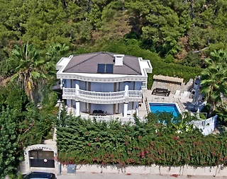 Antalya Kemer'de Denize Yakın, Özel Havuzlu, Muhafazakar Villa - 1