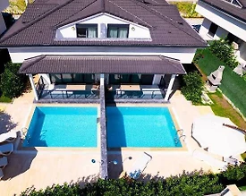 Kemer Arslanbucak'ta Elverişli Konumda, Isıtmalı Havuzlu, 3+1 Villa - 3
