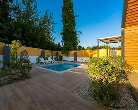 Antalya Konyaaltı'nda Doğa İle İç İçe, Özel Havuzlu, Modern Villa - 2