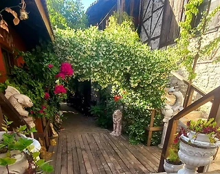 Antalya Konyaaltı'nda Muhteşem Doğa İçerisinde, Otantik Tasarımlı Oda - 4