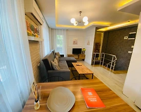 Antalya Konyaaltı'nda Plaja 150 Metre Mesafede, Bahçeli, Dubleks Suit - 3