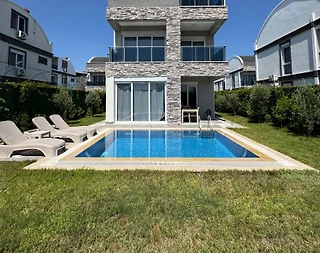 Antalya Manavgat'da Geniş Ailelere Uygun, Özel Havuzlu, 3+1 Villa - 1