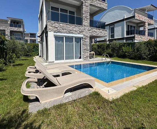 Antalya Manavgat'da Sakin Konumda, Özel Havuzlu, Ferah Villa - 1