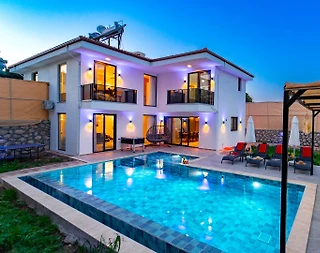 Kaş Gelemiş'te Merkezi Konumda, Özel Havuzlu, Lüks Villa - 1