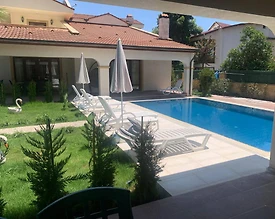 Kemer Göynük'te Denize Yakın Konumda, Ortak Havuzlu, Merkezi Villa - 3