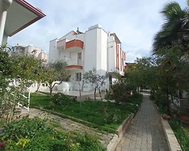 Aydın Kuşadası'nda Merkeze ve Plaja Yakın, 4+1, Tripleks Villa - 3