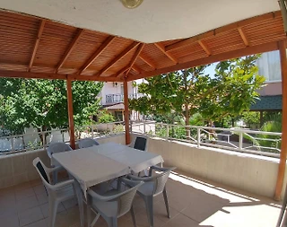 Aydın Kuşadası'nda Merkeze ve Plaja Yakın, 4+1, Tripleks Villa - 4