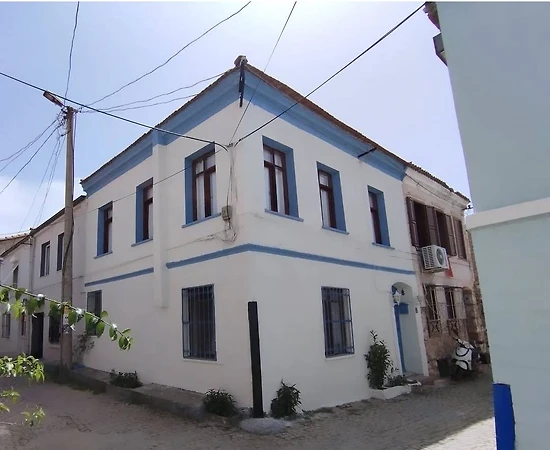 Ayvalık'ta Denize Yakın Konumda, 8 Kişilik, Tarihi Rum Evi - 1