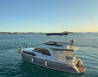 Balıkesir Ayvalık'ın Serin Sularında, 8 Kişilik, Günlük Tur Motoryat - 1