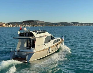 Balıkesir Ayvalık'ın Serin Sularında, 8 Kişilik, Günlük Tur Motoryat - 2