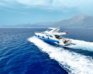 Antalya Kemer'de Eşsiz Mavilikte, 6 Kişilik, Modern Yat - 4