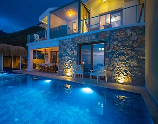 Fethiye Faralya'da Eşsiz Deniz Manzaralı, Sonsuzluk Havuzlu, Şık Villa - 1