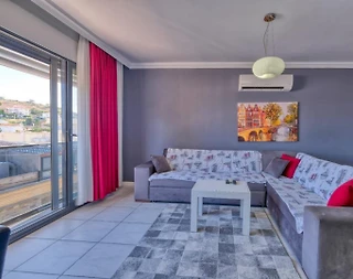 Çeşme Dalyan'da Deniz Manzaralı, 1+1, Konforlu, Apart Suit - 4