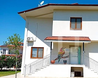 Muğla Köyceğiz'de Doğa İçerisinde, Ortak Havuzlu, Şık Kiralık Villa - 1