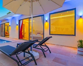 Kaş İslamlar'da Gözlerden Uzak Konumda, Özel Havuzlu, 1+1 Villa - 2