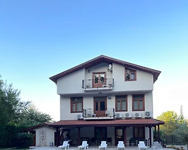 Sakarya Sapanca'da Elverişli Konumda, Özel Havuzlu, Geniş Villa - 2