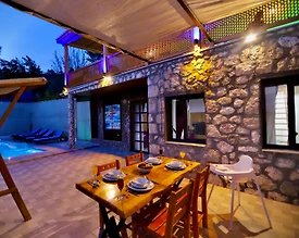 Kaş İslamlar'da Doğa İçerisinde, Özel Havuzlu, Jakuzili Villa - 3