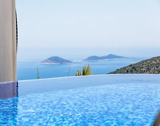 Kaş İslamlar'da Enfes Deniz Manzaralı, Özel Havuzlu, Konforlu Villa - 2