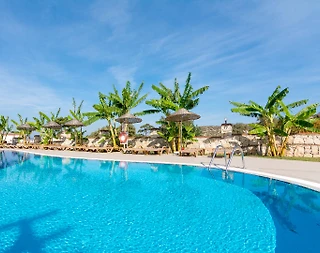 Didim Akbük'te Tesis İçerisinde, Özel Plajlı, Kiralık Tatil Evi - 3