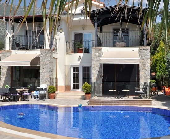 Fethiye Ölüdeniz'de Muhteşem Konumda, Özel Havuzlu, Taş Villa - 1