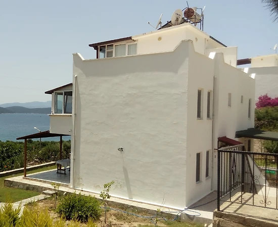 Milas Boğaziçi'nde Özel Plajlı Sitede, Manzaralı, 4+1 Villa - 1