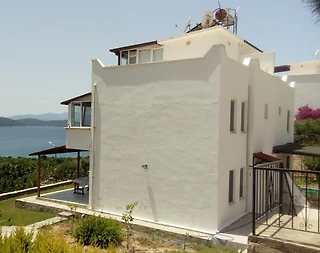 Milas Boğaziçi'nde Özel Plajlı Sitede, Manzaralı, 4+1 Villa - 1