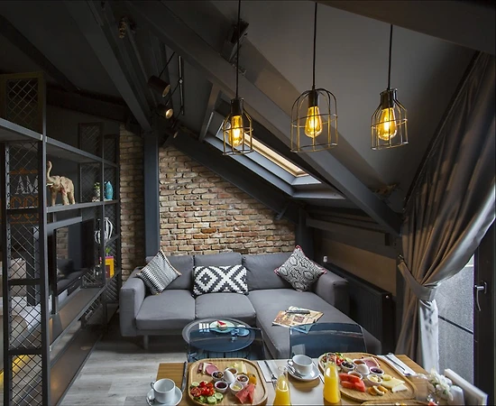 İstanbul Ataşehir'de Modern, Ekonomik, Çatı Katı Odası - 1