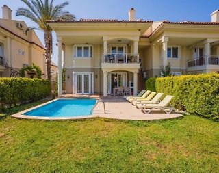 Fethiye Karagedik'te Site İçerisinde, Özel Plaj ve Havuzlu, Şık Villa - 2