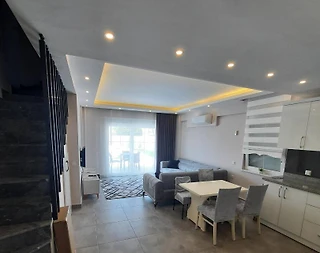 Antalya Kemer'de Merkezi Konumda, Ortak Havuzlu, İkiz Villa - 5