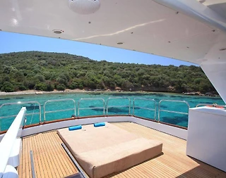 Bodrum'da 27 Metre, 8 Kişilik, Konforlu, Lüks Kiralık Motoryat - 4